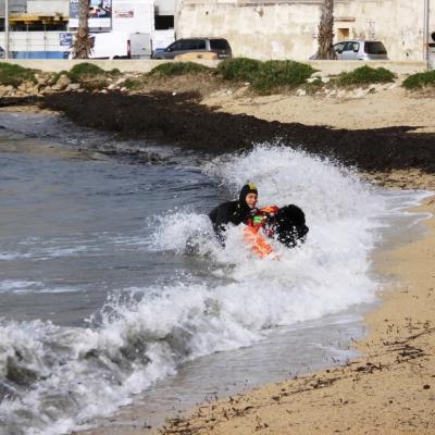 Arrivée dans les vagues pour Armonie